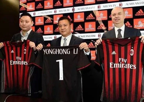 官方：波兰青年国脚马伊赫扎克加盟斯图加特，将为U21效力