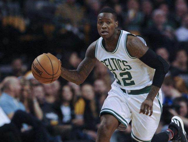 滕哈格：我不是哈利-波特，没法重建球队并同时取得成功