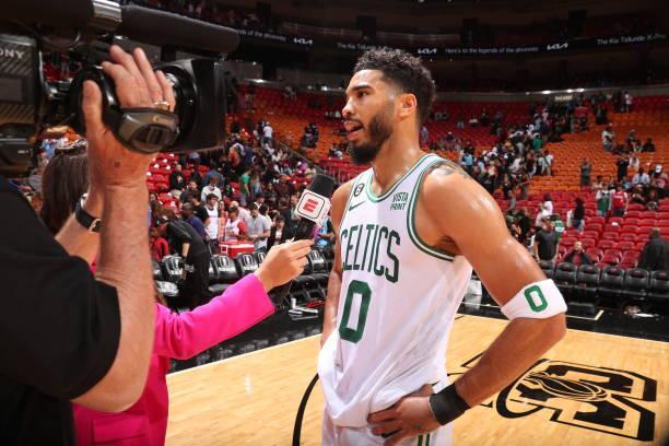 绿军6连胜！科比门徒19分引5人上双 “白帝”6三分成隐藏巨头.