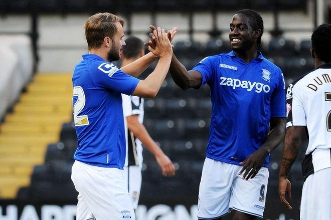 合影响力为 合影响力为