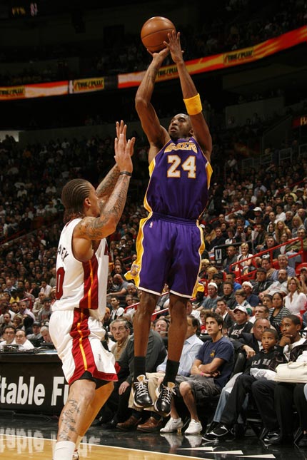 巨资抢人 巨资抢人